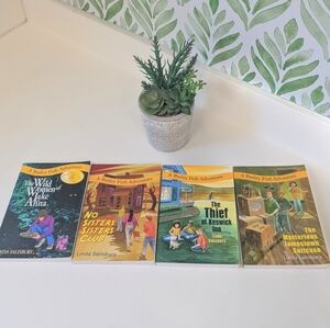 Bailey Fish Adventure Series Books 1-4 By Linda Salisbury